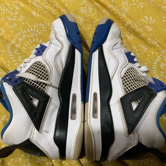 Air jordan 4 Motorsport kids size 4.5y used - Picture 3 of 4